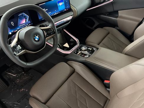 Used 2025 BMW X3 xDrive30i w/ Convenience Package image 11