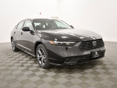 New 2025 Honda Accord EX-L image 9