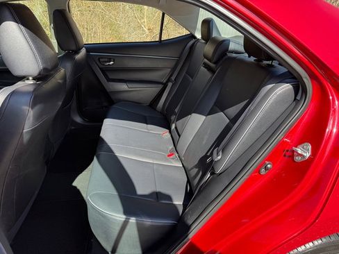 Used 2016 Toyota Corolla S Premium image 15