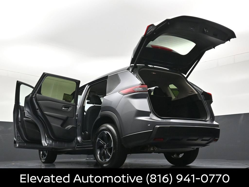 Certified 2026 Nissan Rogue SV AWD/4WD image 35