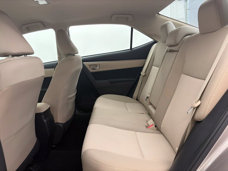 Used 2015 Toyota Corolla LE FWD image 12
