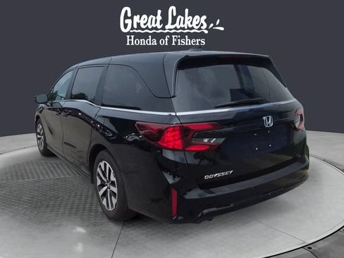 Certified 2025 Honda Odyssey EX-L image 3