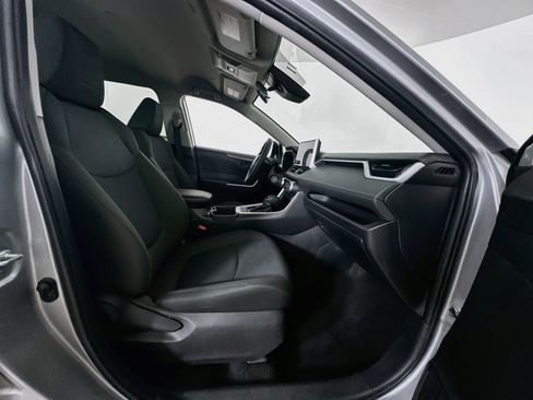 Used 2024 Toyota RAV4 LE FWD image 29