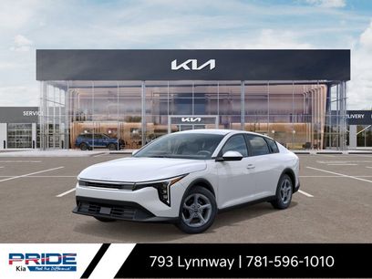 New 2025 Kia K4 LXS