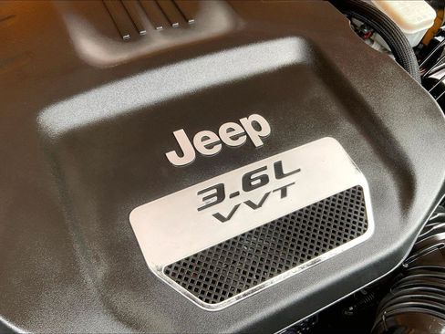 Used 2012 Jeep Wrangler Sport AWD/4WD image 33