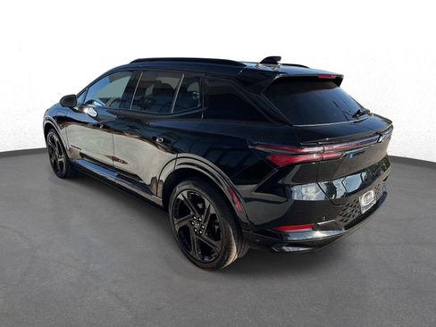 Used 2024 Chevrolet Equinox EV RS image 5