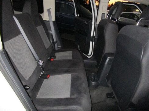 Used 2016 Jeep Patriot Latitude image 32