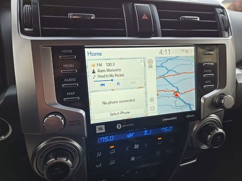 Used 2024 Toyota 4Runner Limited image 31