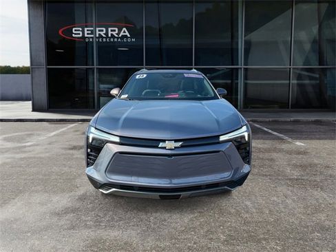 Used 2025 Chevrolet Blazer EV LT image 8