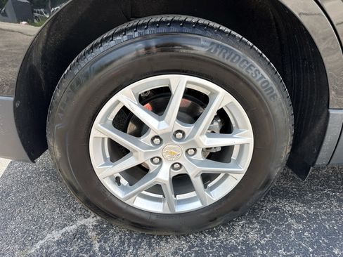 Used 2023 Chevrolet Equinox LT AWD/4WD image 8
