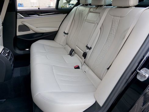 Used 2019 BMW M550i xDrive xDrive image 13