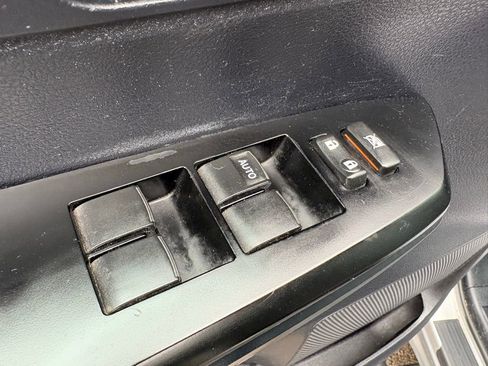 Used 2014 Toyota Tundra SR image 16