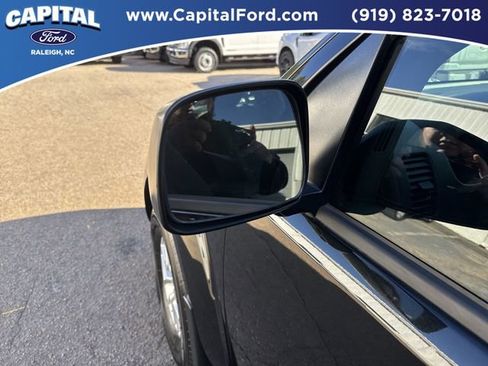 Used 2020 Nissan Frontier SV image 12