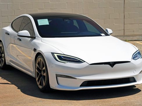 Used 2021 Tesla Model S Plaid image 55