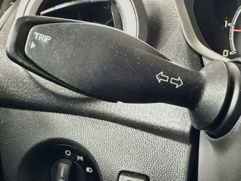 Used 2013 Ford Fiesta SE FWD image 12
