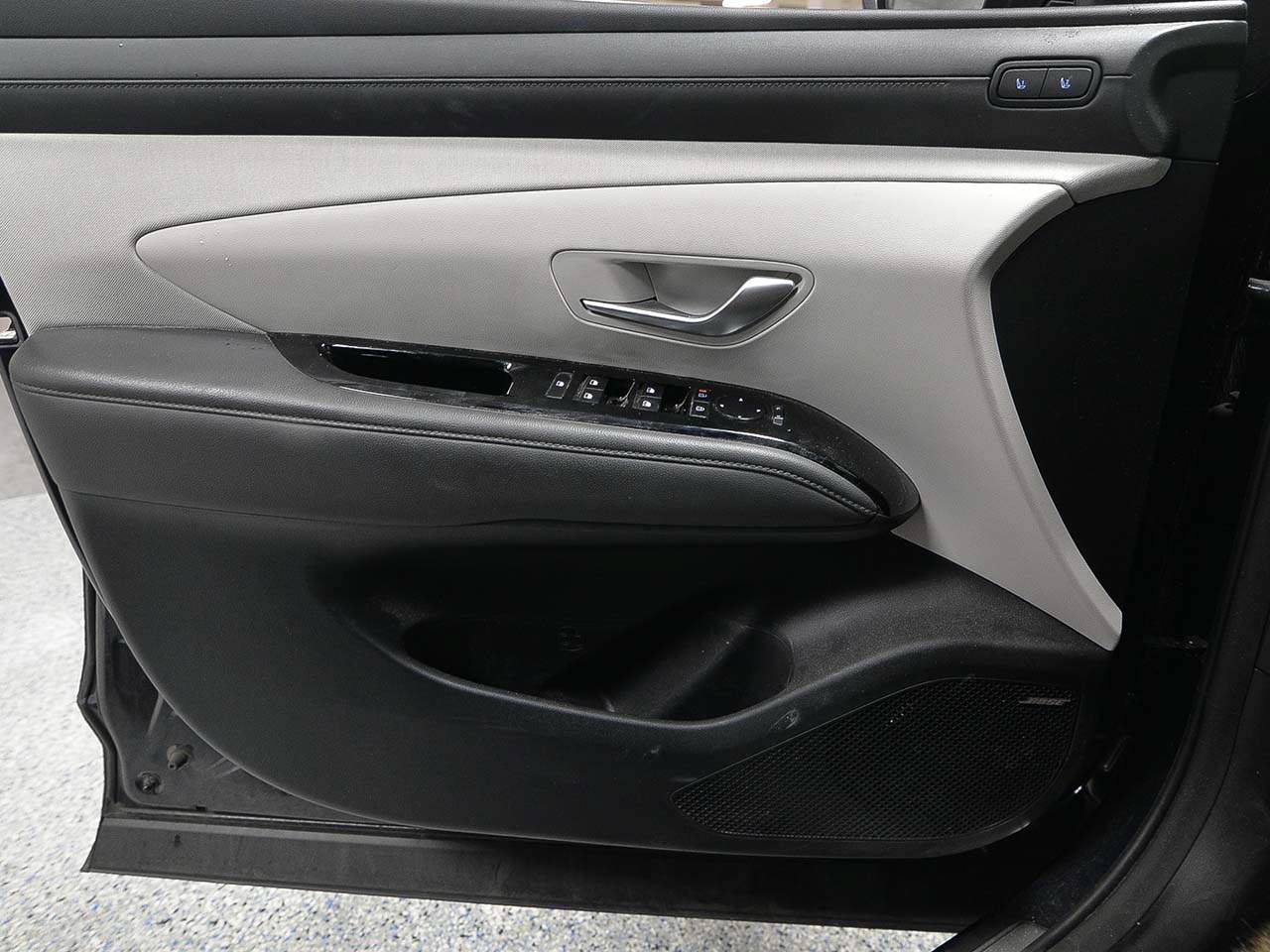 Used 2025 Hyundai Tucson Limited AWD/4WD image 6