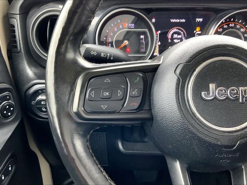 Used 2022 Jeep Gladiator Sport AWD/4WD image 23