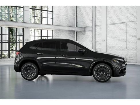 New 2026 Mercedes-Benz GLA 250 4MATIC image 15