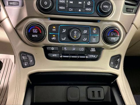 Used 2019 GMC Yukon XL Denali w/ Denali Ultimate Package AWD/4WD image 34