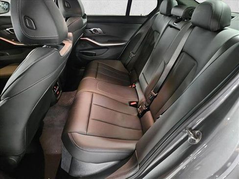 Used 2026 BMW 330i Sedan w/ Premium Package RWD image 15