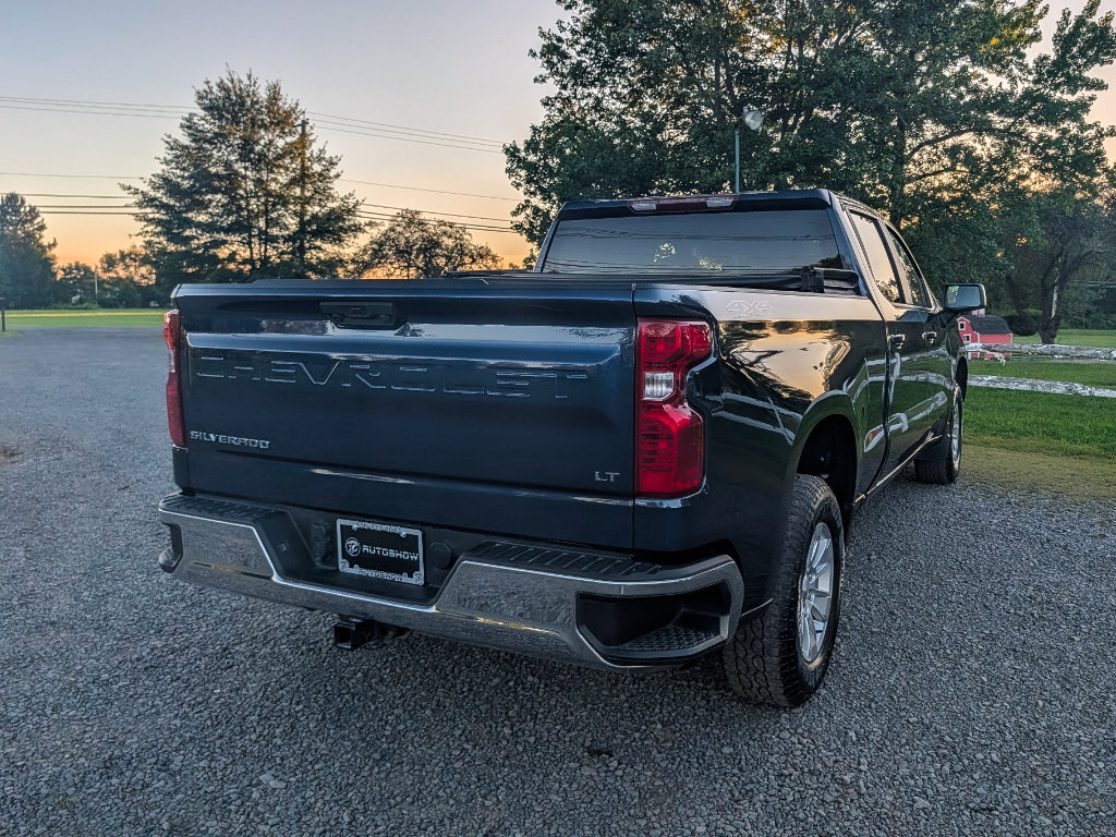Used 2023 Chevrolet Silverado 1500 LT AWD/4WD image 5