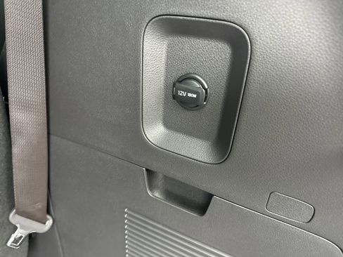 New 2026 Kia Carnival EX image 39