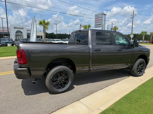 New 2026 RAM 2500 Big Horn AWD/4WD image 4
