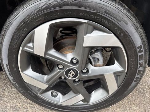 Certified 2023 Hyundai Venue SEL image 14