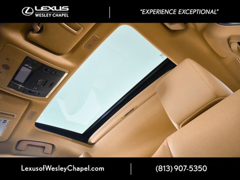 New 2025 Lexus ES 350 w/ Premium Package image 10