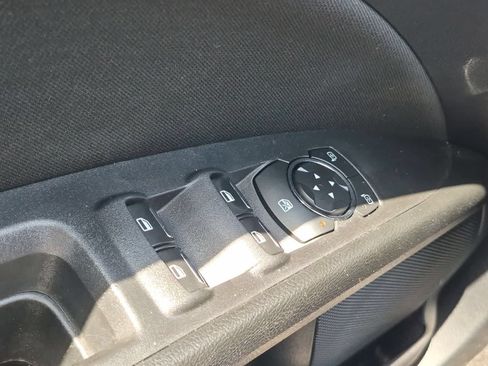 Used 2020 Ford Fusion SE FWD image 29