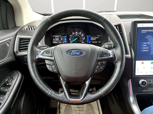 Used 2022 Ford Edge Titanium AWD/4WD image 15