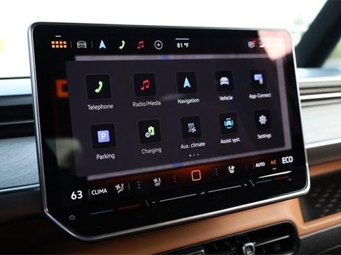 New 2025 Volkswagen ID. Buzz Pro S Plus image 14