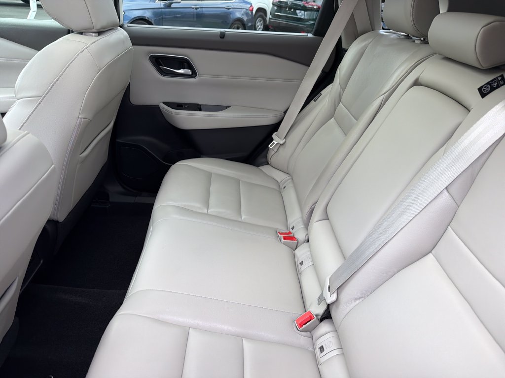 Used 2021 Nissan Rogue SL w/ Premium Package FWD image 32