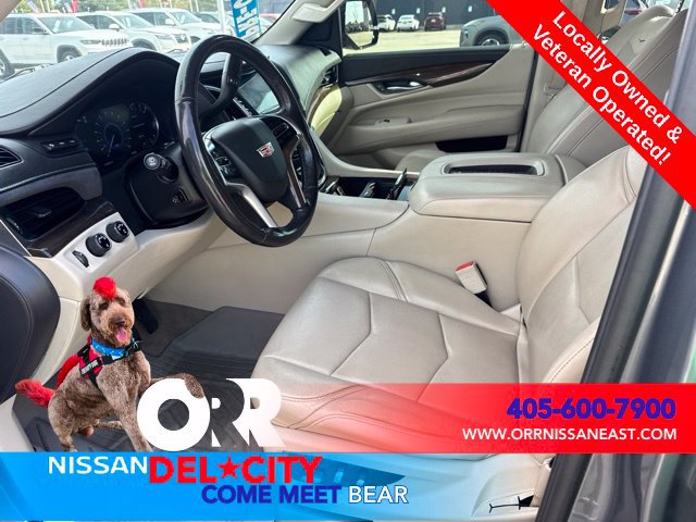 Used 2019 Cadillac Escalade Premium Luxury AWD/4WD image 16