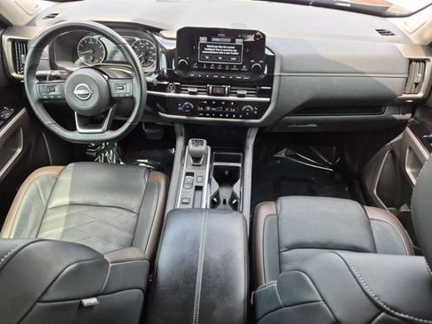 Used 2023 Nissan Pathfinder Platinum w/ Cargo Package FWD image 14