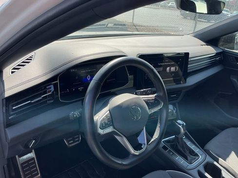 Used 2025 Volkswagen Jetta Sport FWD image 10