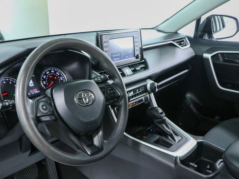 Used 2022 Toyota RAV4 LE FWD image 22