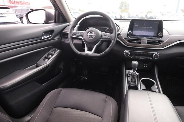 Certified 2024 Nissan Altima 2.5 SV FWD image 22