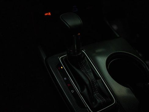 Used 2024 Honda Civic Sport image 19