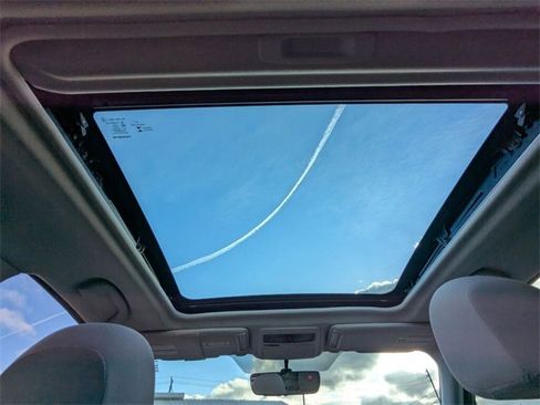 Used 2017 Subaru Forester 2.5i Premium w/ Popular Package #2A image 17