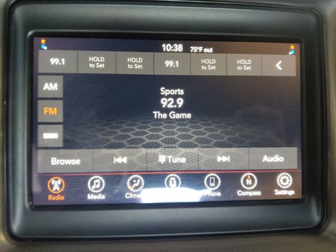 Used 2022 Dodge Charger SXT RWD image 25