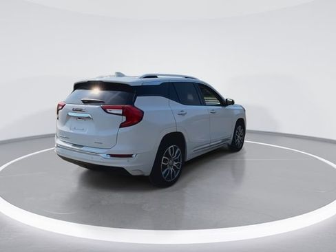 Used 2022 GMC Terrain Denali w/ LPO, Roadside Safety Package AWD/4WD image 11