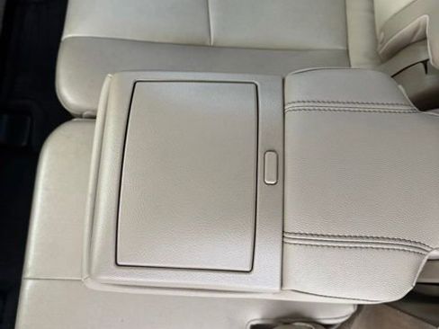 Used 2016 Toyota 4Runner SR5 Premium AWD/4WD image 35