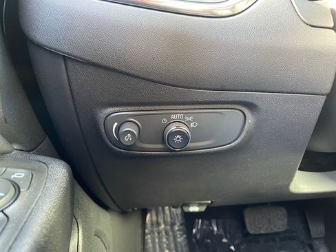 Used 2023 Chevrolet Equinox LT w/ LPO, Floor Liner Package image 24