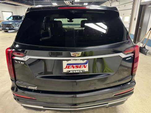 Used 2020 Cadillac XT6 Premium Luxury w/ Platinum Package AWD/4WD image 5