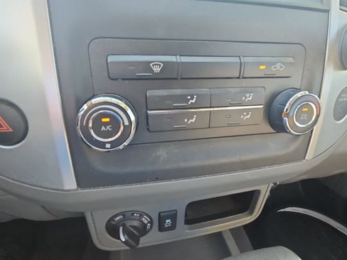 Used 2019 Nissan Frontier SV AWD/4WD image 15