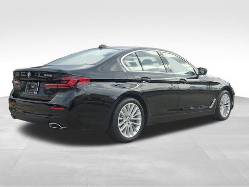 Used 2023 BMW 530i w/ Premium Package image 6