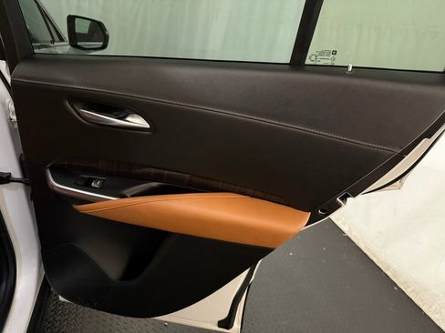 Used 2022 Cadillac XT4 Premium Luxury w/ Enhanced Visibility Package image 28