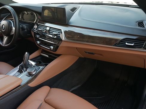 Used 2018 BMW 530i xDrive AWD/4WD image 5