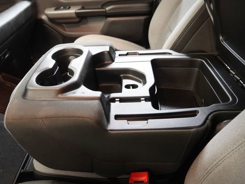 Used 2019 RAM 1500 Big Horn AWD/4WD image 22